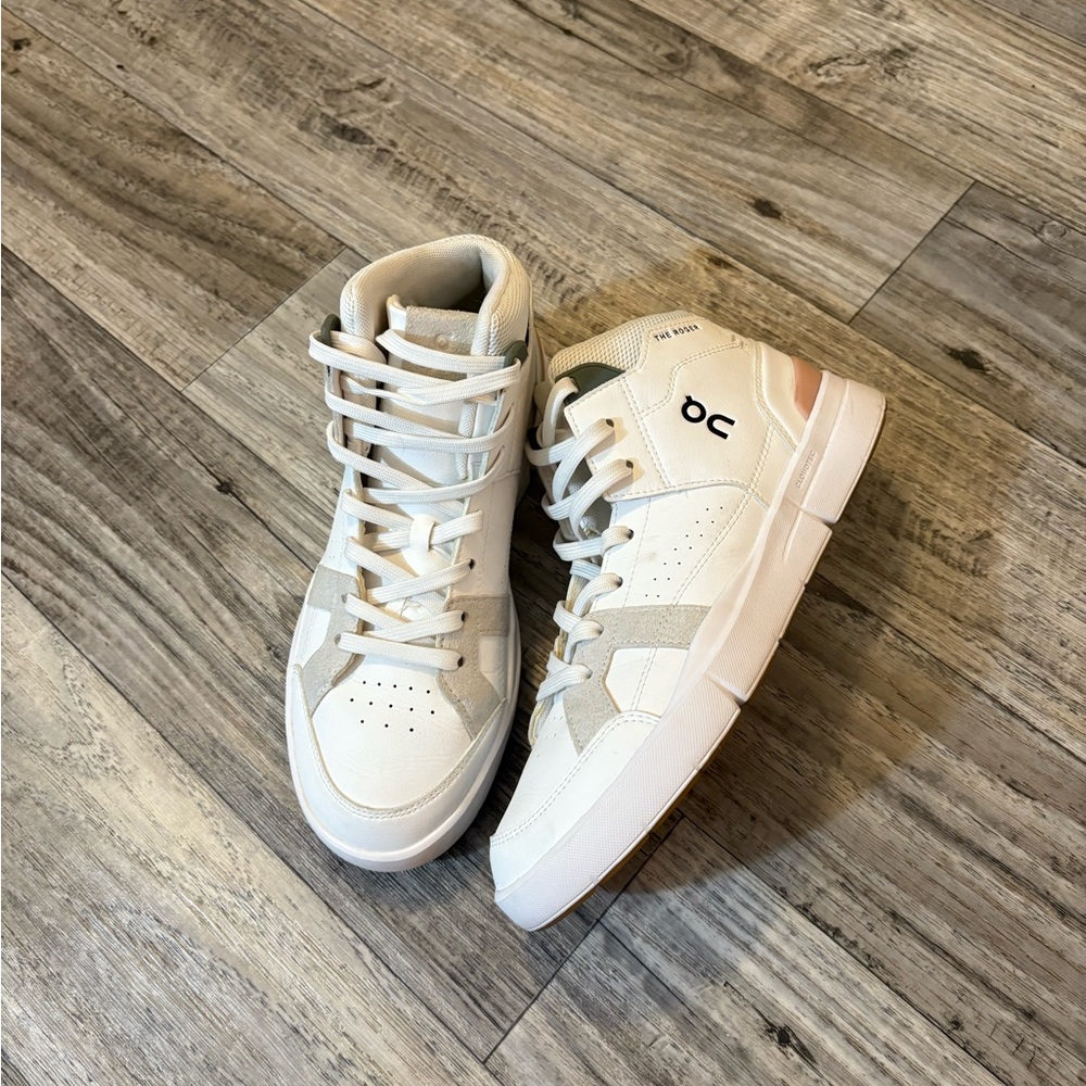 On Clouds Running sneakers